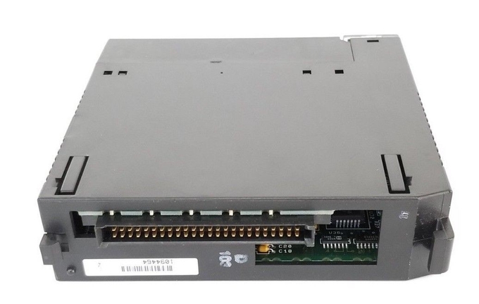IC693CPU340 ONE SLOT CPU 340 MODULE 32K BYTES USER MEMORY 10K REGISTERS 0